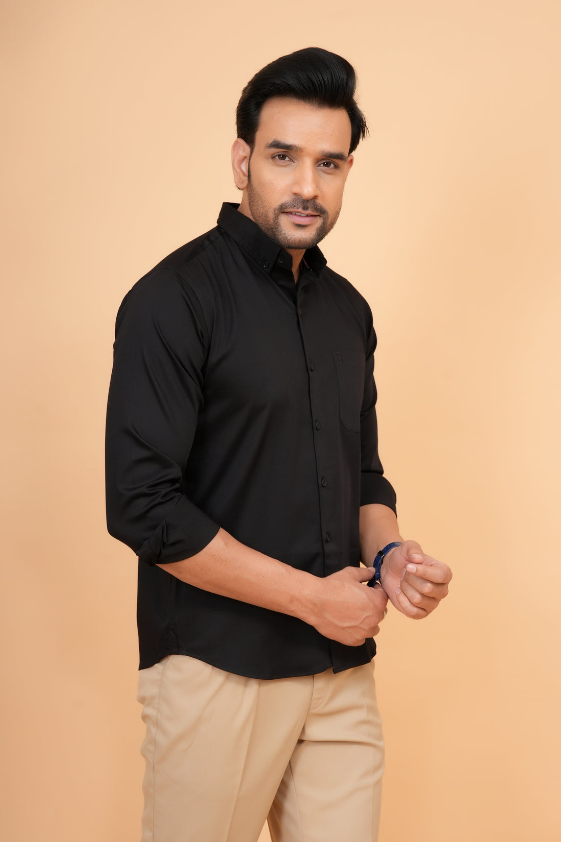 Black Tailored fit solid full sleeves formal shirt